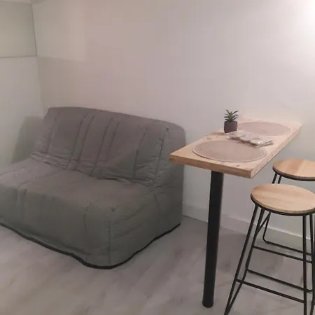 Apartment Joli Studio En Centre Narbonne
